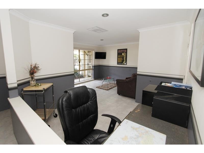 5 Hastings Court, Success WA 6164