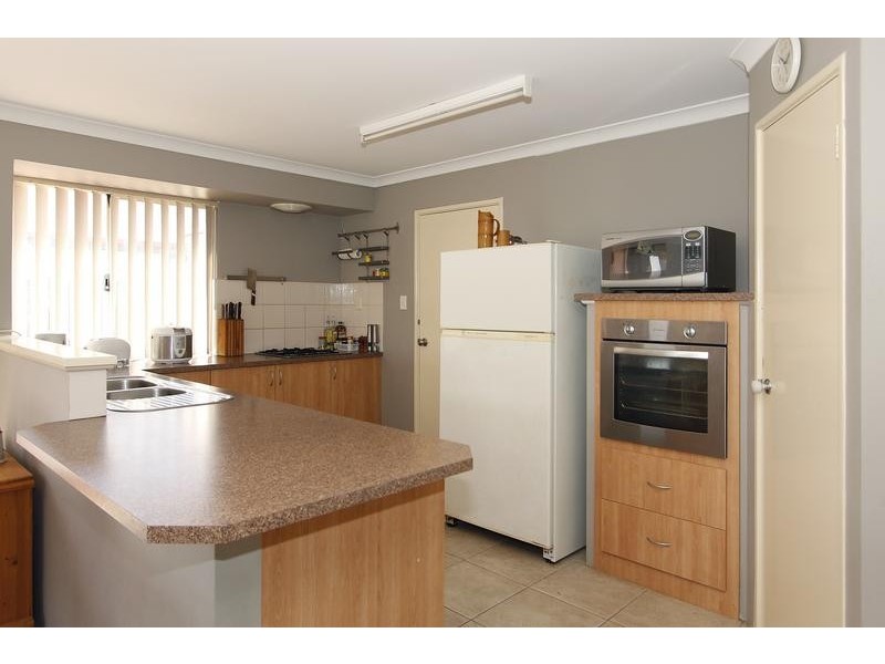 212 Tapper Road, Atwell WA 6164
