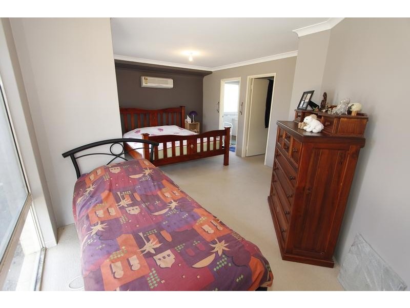 212 Tapper Road, Atwell WA 6164