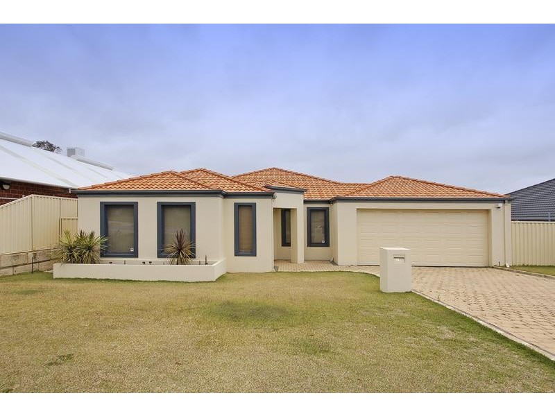 41 Baningan Avenue, Success WA 6164