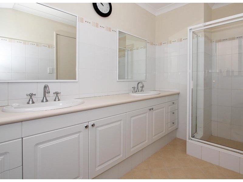 41 Baningan Avenue, Success WA 6164