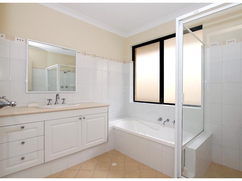 41 Baningan Avenue, Success WA 6164