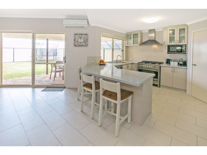 30 Belmore Bend, Aubin Grove WA 6164