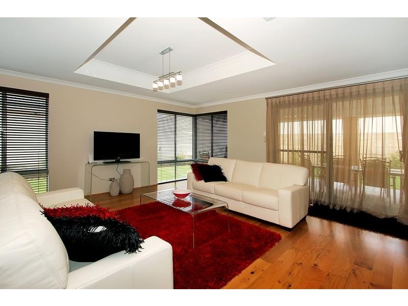 47 Willerin Loop, Success WA 6164
