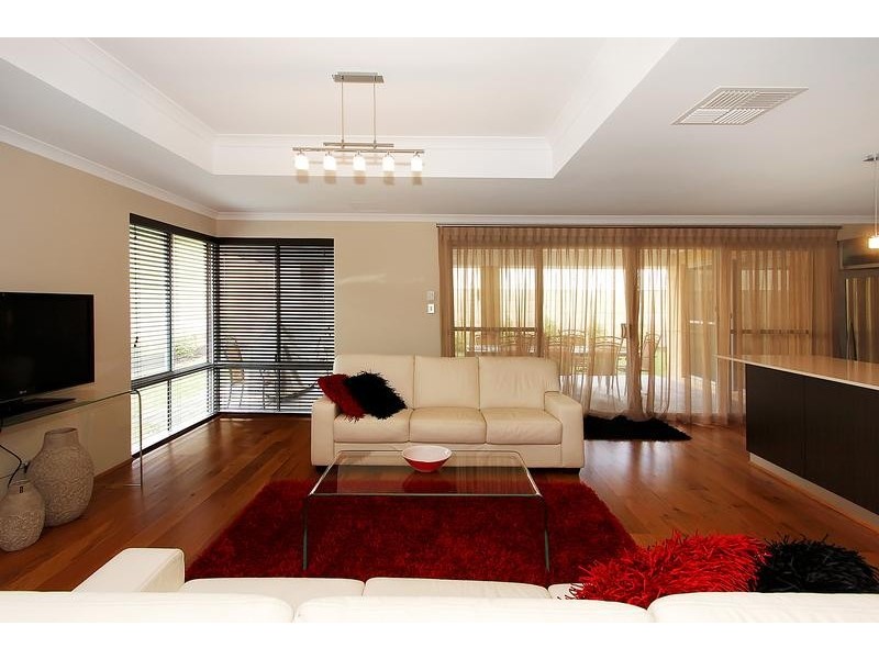 47 Willerin Loop, Success WA 6164