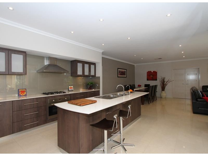 16 Grampian Crescent, Aubin Grove WA 6164