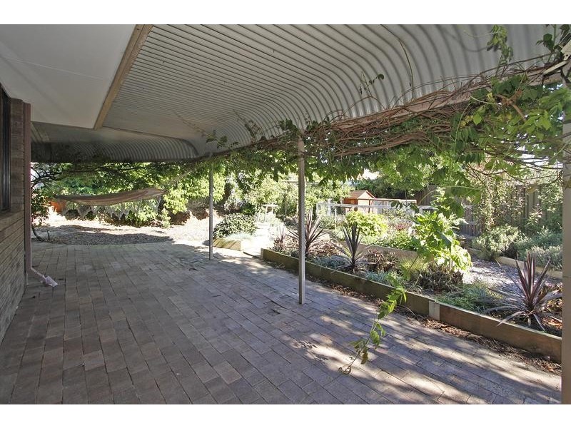 5 Brooks Court, Bibra Lake WA 6163