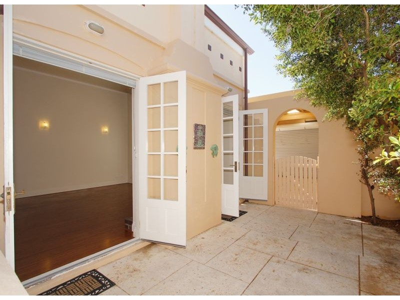 A/82 Napier Street, Cottesloe WA 6011