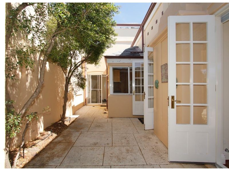 A/82 Napier Street, Cottesloe WA 6011