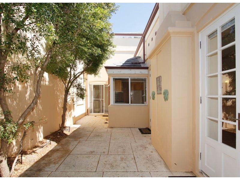 A/82 Napier Street, Cottesloe WA 6011