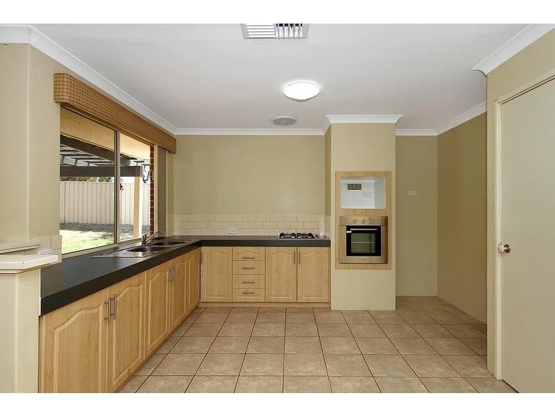 22 Nottingham Parkway, Orelia WA 6167