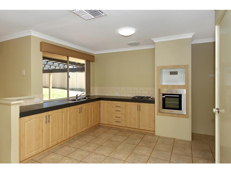 22 Nottingham Parkway, Orelia WA 6167