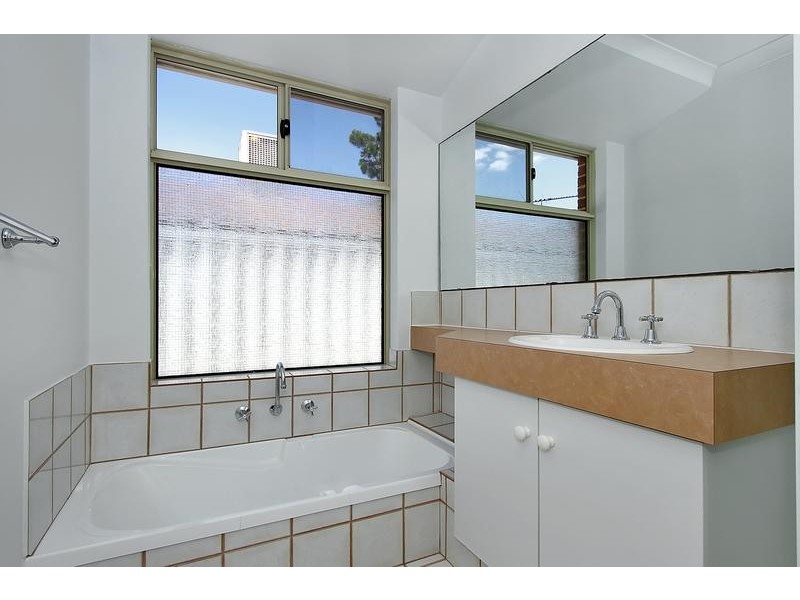 22 Nottingham Parkway, Orelia WA 6167