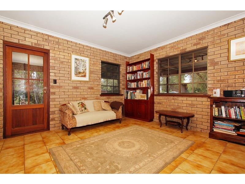 10 Lakes Way, Jandakot WA 6164