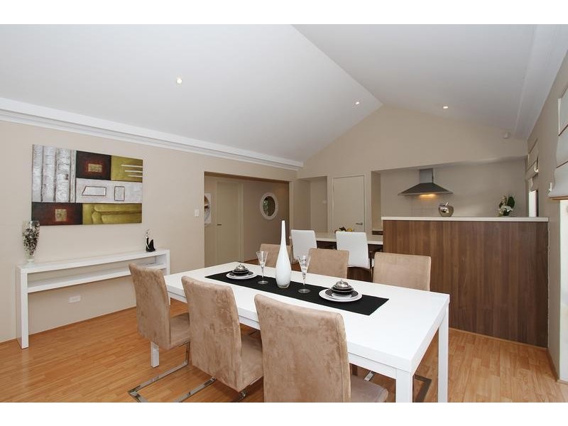 53 Aurora Drive, Atwell WA 6164