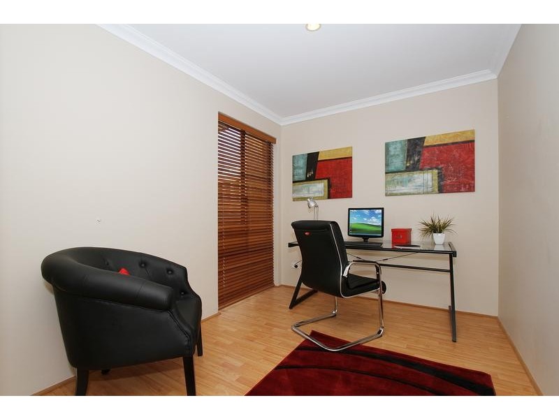 53 Aurora Drive, Atwell WA 6164