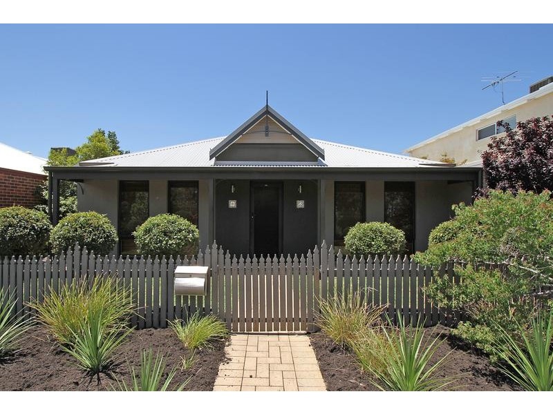 53 Aurora Drive, Atwell WA 6164