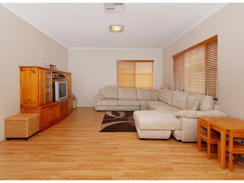 32 Halcyon Way, Atwell WA 6164