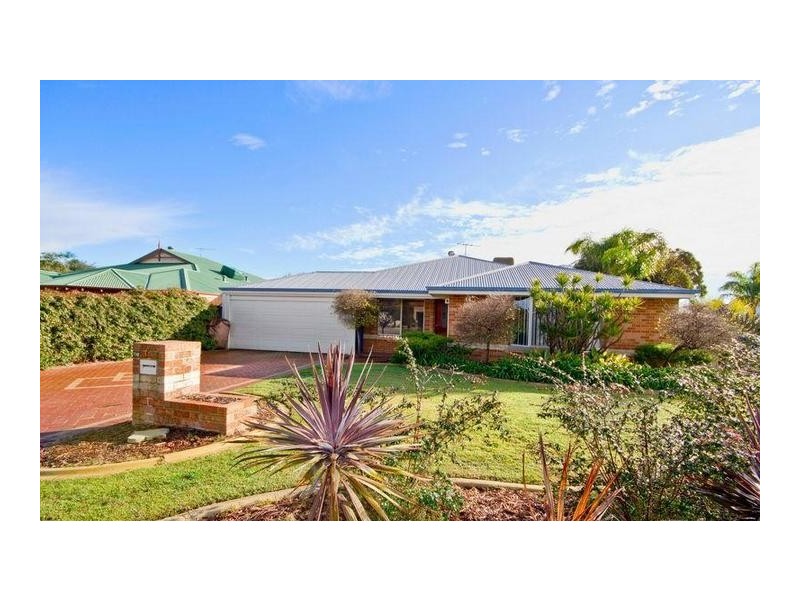 6 Empress Crescent, Atwell WA 6164