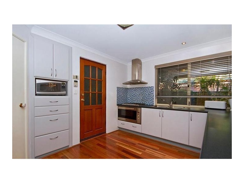 6 Empress Crescent, Atwell WA 6164