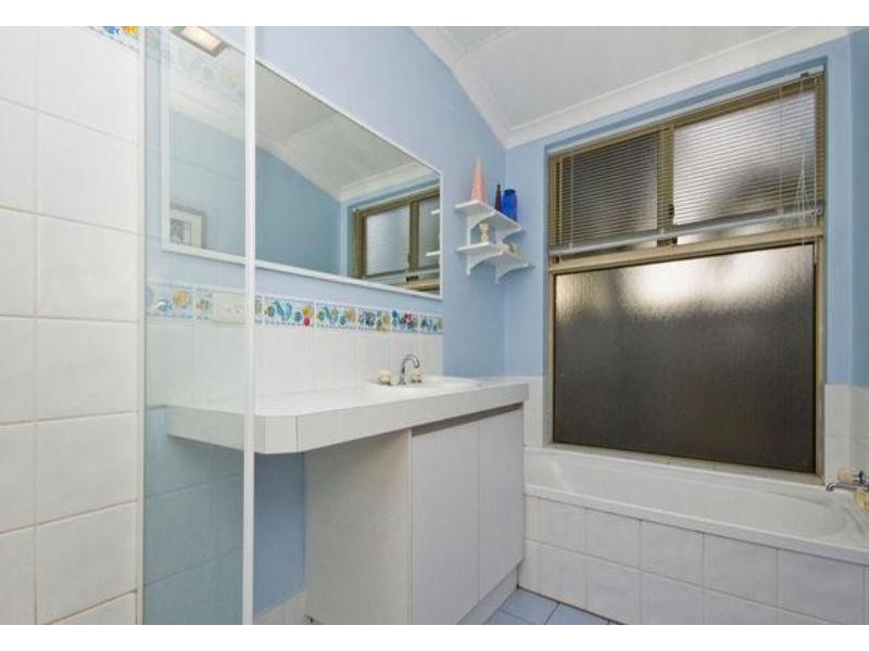 6 Empress Crescent, Atwell WA 6164