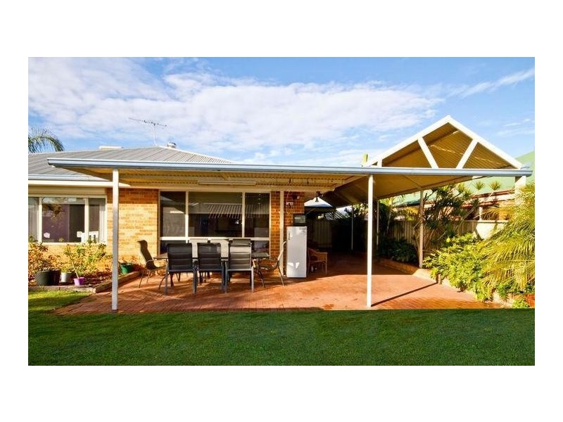 6 Empress Crescent, Atwell WA 6164