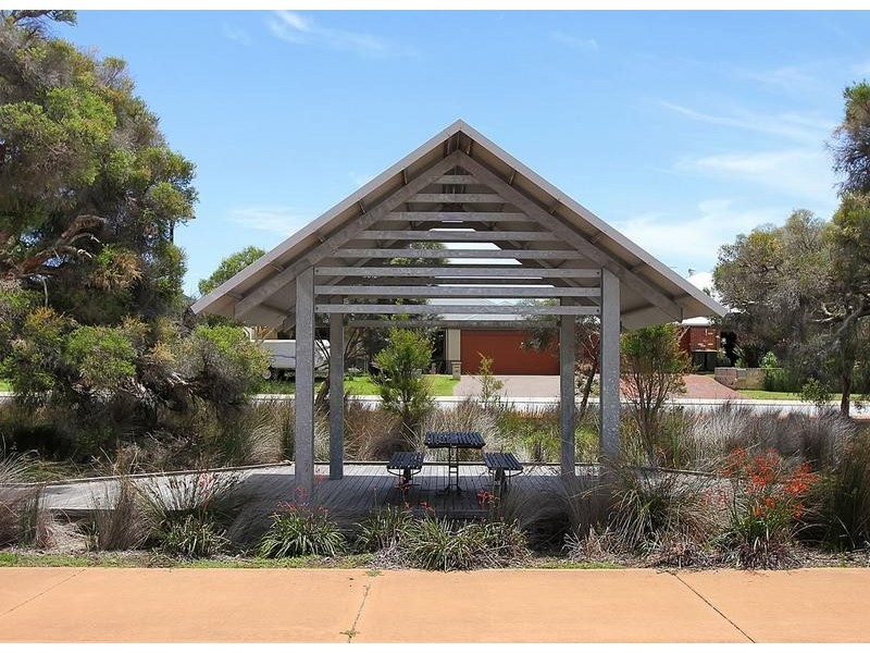 18 Solace Gardens, Atwell WA 6164