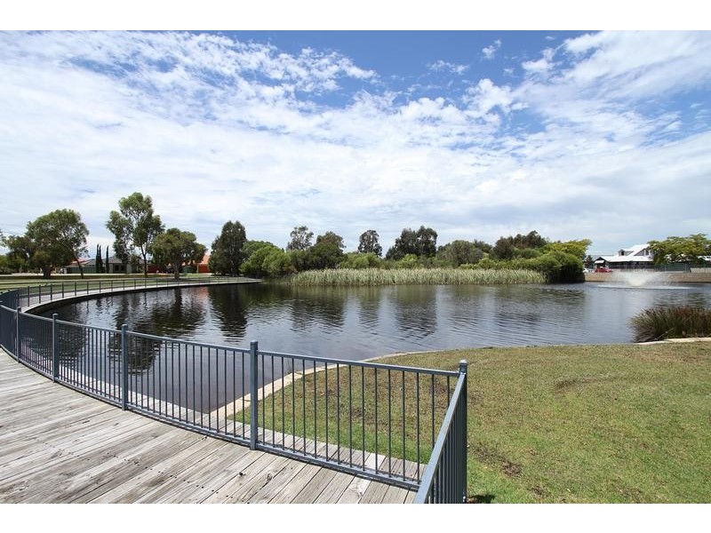 7 Paperbark Lane, Atwell WA 6164