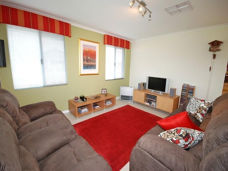 7 Turin Lane, Piara Waters WA 6112