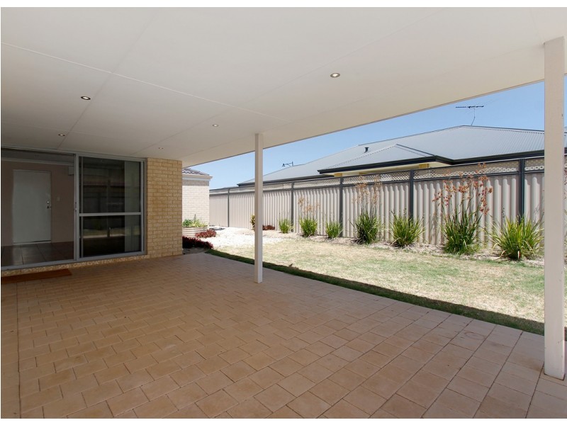 10 Giverny Gardens, Aubin Grove WA 6164