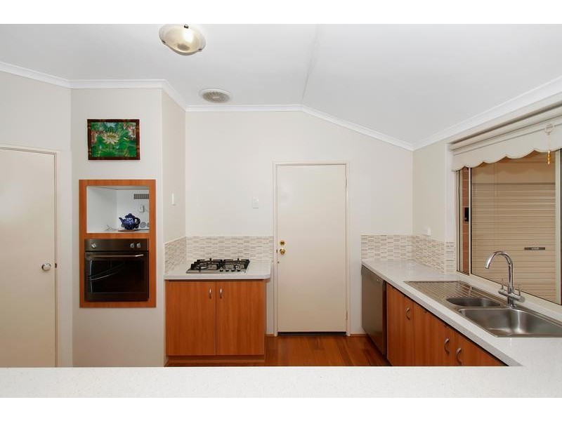 6 Aylesbury Close, Jandakot WA 6164