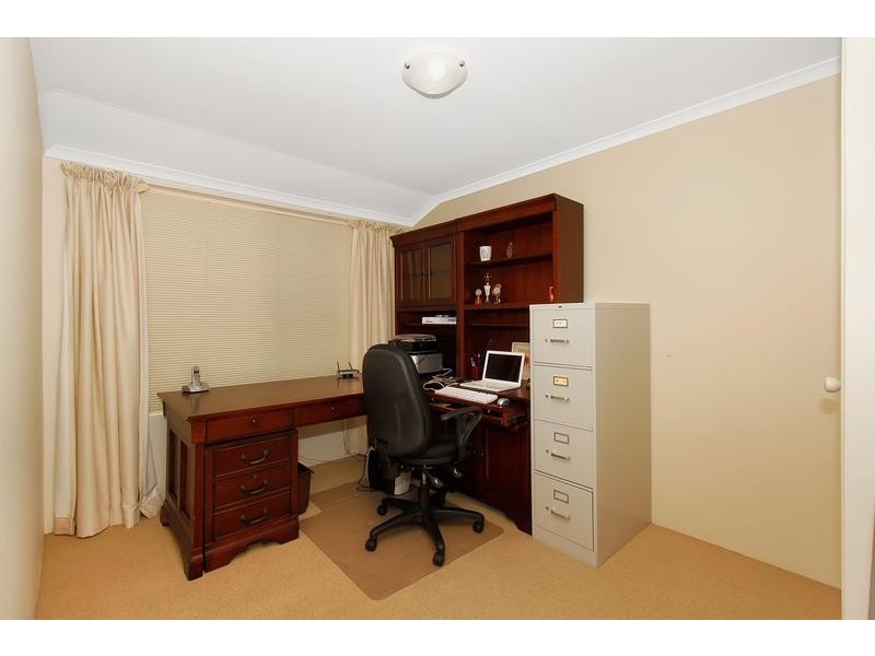 6 Aylesbury Close, Jandakot WA 6164