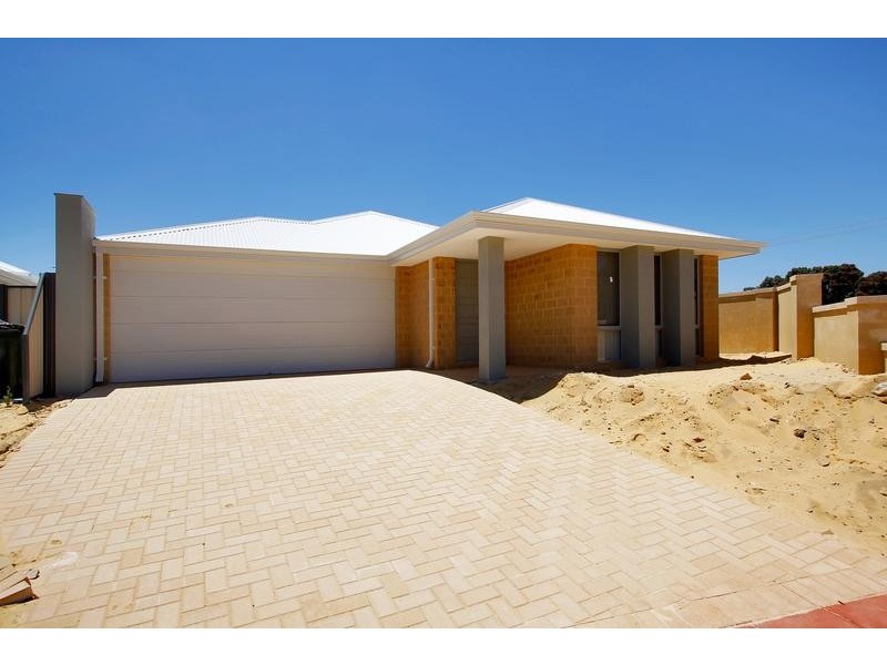 2 Colorado Parade, Aubin Grove WA 6164