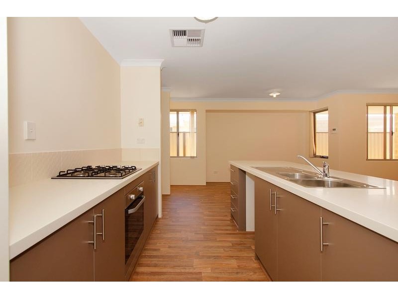 2 Colorado Parade, Aubin Grove WA 6164