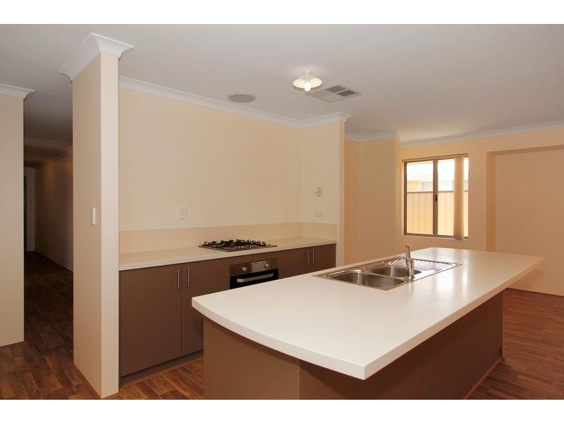 2 Colorado Parade, Aubin Grove WA 6164