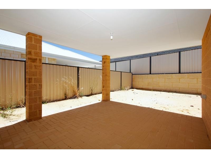 2 Colorado Parade, Aubin Grove WA 6164
