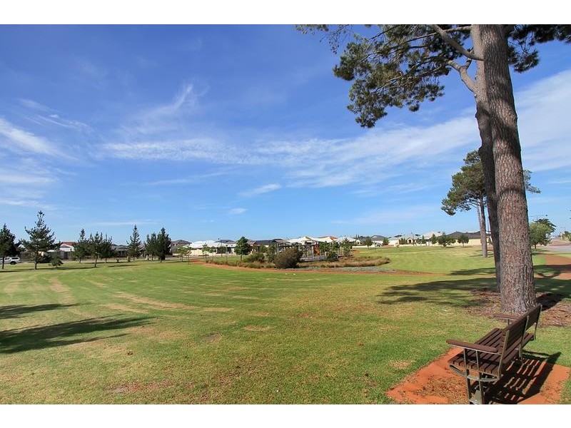 13 Mugo Lane, Aubin Grove WA 6164