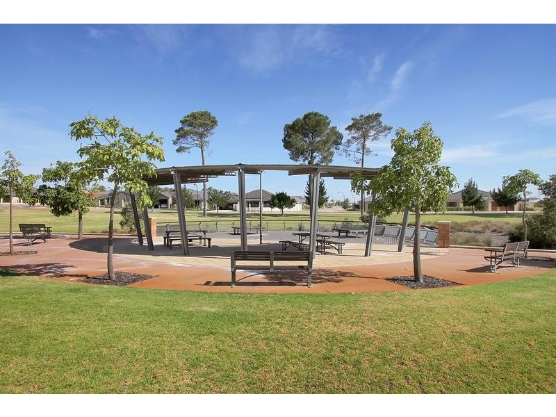 13 Mugo Lane, Aubin Grove WA 6164