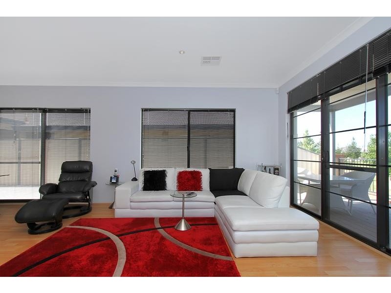 13 Mugo Lane, Aubin Grove WA 6164