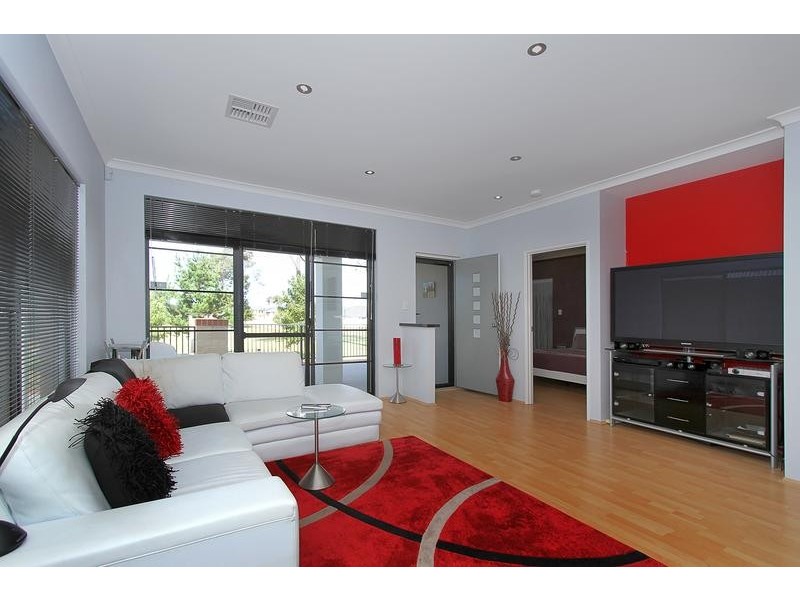 13 Mugo Lane, Aubin Grove WA 6164