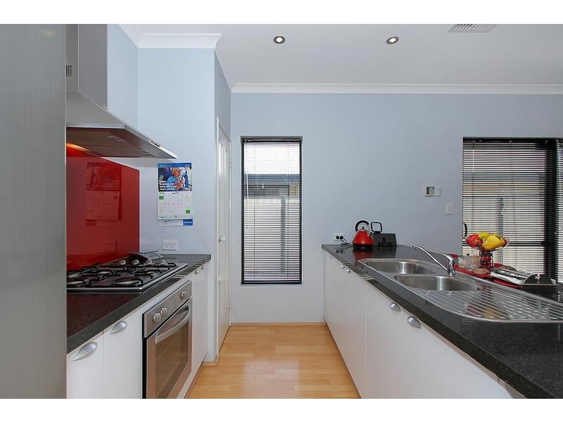 13 Mugo Lane, Aubin Grove WA 6164
