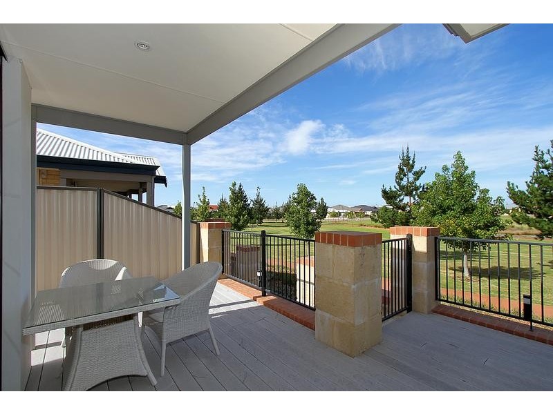 13 Mugo Lane, Aubin Grove WA 6164