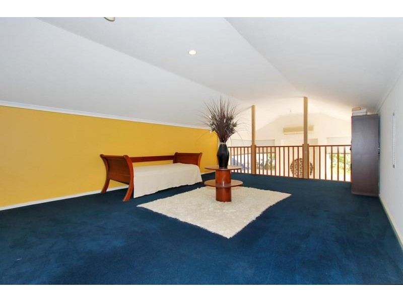 9 The Pines Grove, Jandakot WA 6164