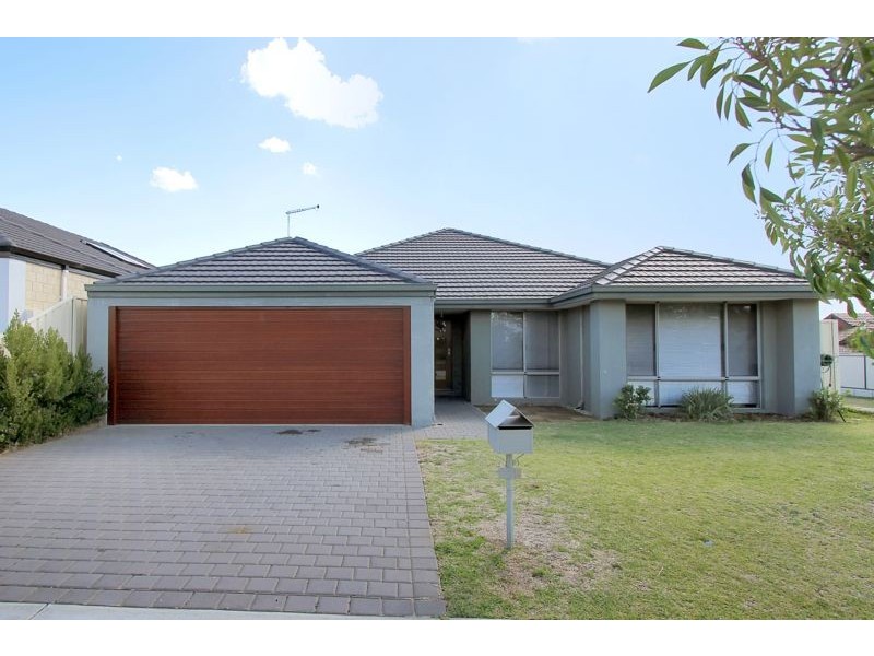 8 Burdekin Vista, Hammond Park WA 6164