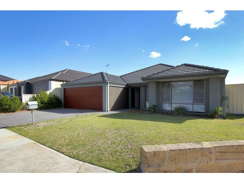 8 Burdekin Vista, Hammond Park WA 6164