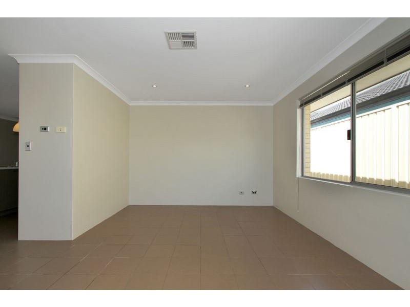 8 Burdekin Vista, Hammond Park WA 6164