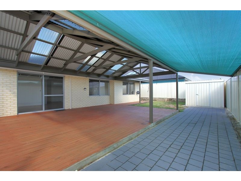 8 Burdekin Vista, Hammond Park WA 6164