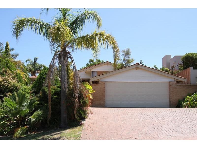 5 Peak Court, Leeming WA 6149