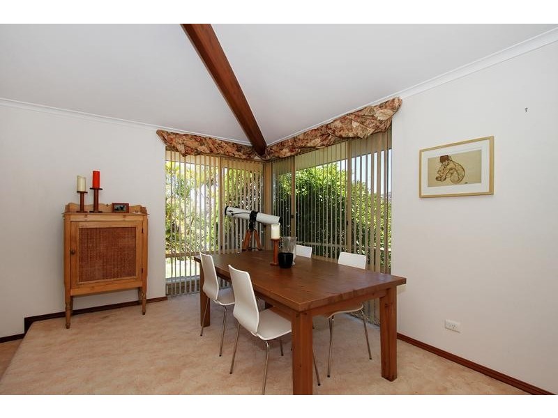 5 Peak Court, Leeming WA 6149