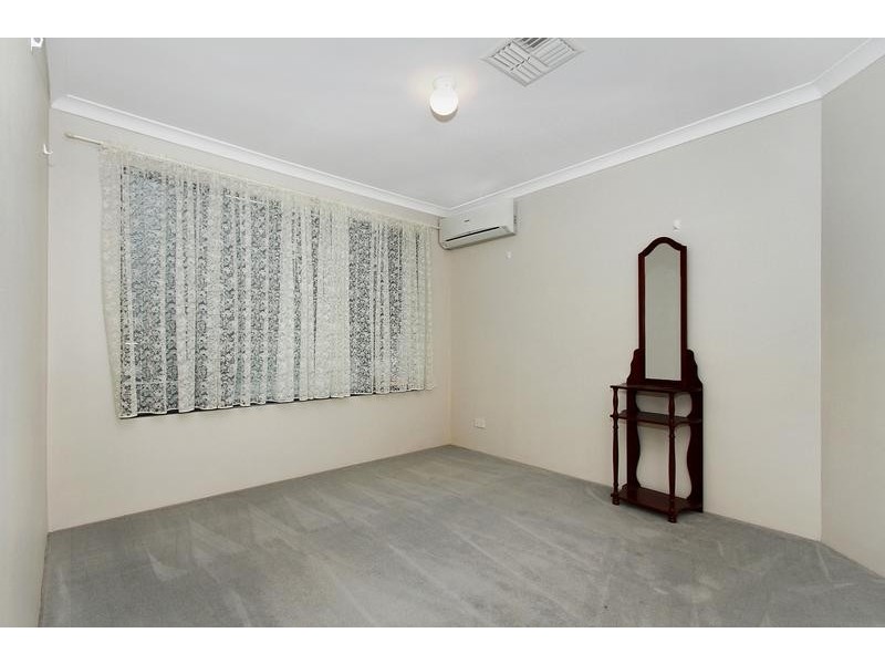 12 Turtle Point Cove, Jandakot WA 6164